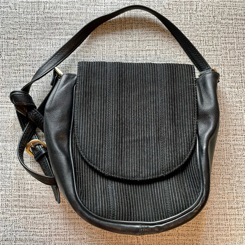 Vintage Aspects Black Leather Embroidered Lines Crossbody Shoulder Bag Purse